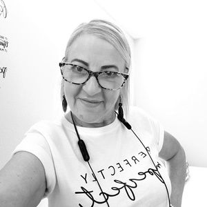 Meet your Posher, Jeannette